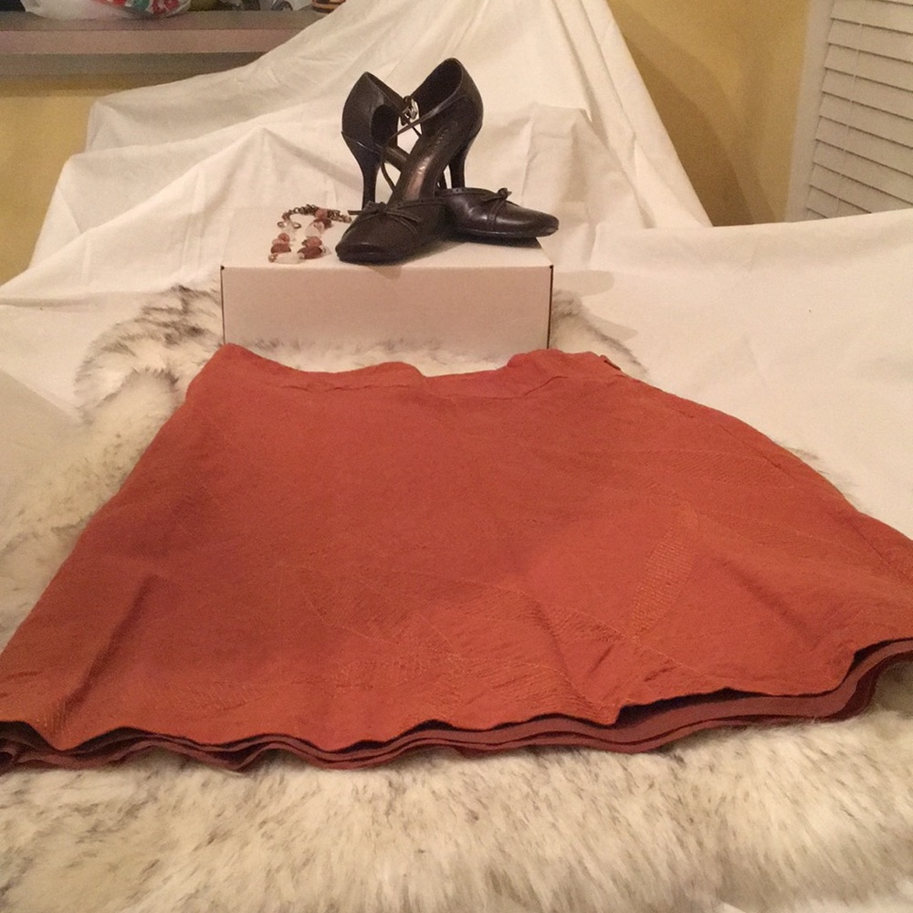 Christoper & Banks Rust lining skirt